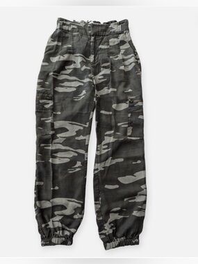 Women’s Express Cropped Extreme High Rise Stretch Paper Bag Camo Pants